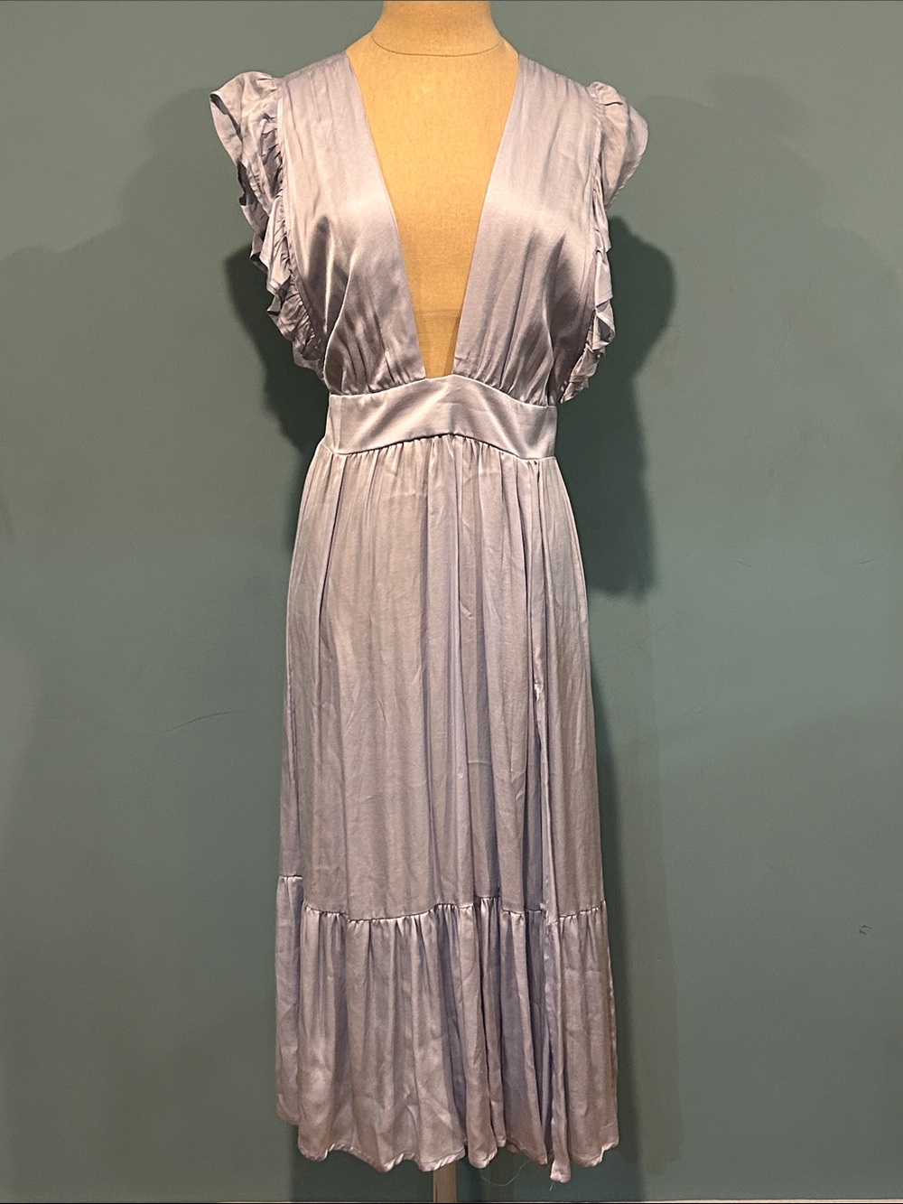 Stillwater The Jessie Midi Dress XS Crystal Blue Tiered Ruffles Plunging Neck